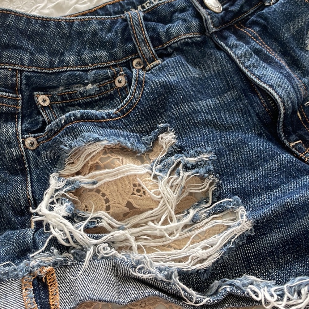 American Eagle Distressed Jeans Shorts - Picture 3 of 9